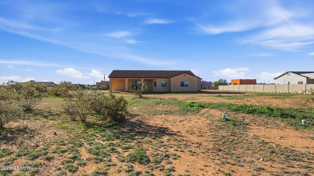 22204 W DALE Lane, Wittmann, AZ 85361