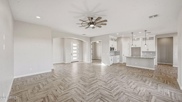 22204 W DALE Lane, Wittmann, AZ 85361