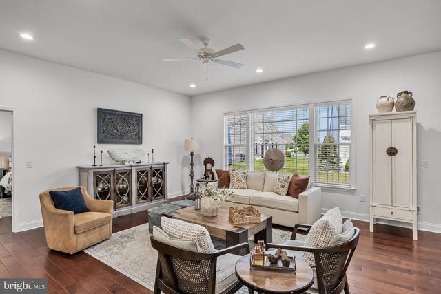 38 MONTCLAIRE RD, Medford, NJ 08055