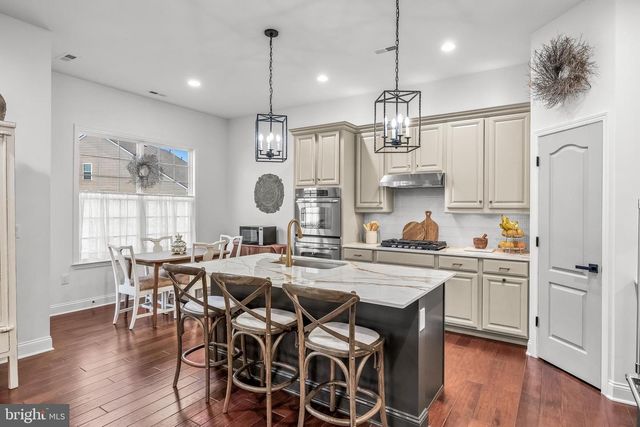 38 MONTCLAIRE RD, Medford, NJ 08055