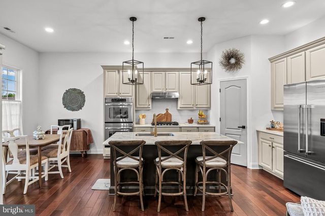 38 MONTCLAIRE RD, Medford, NJ 08055