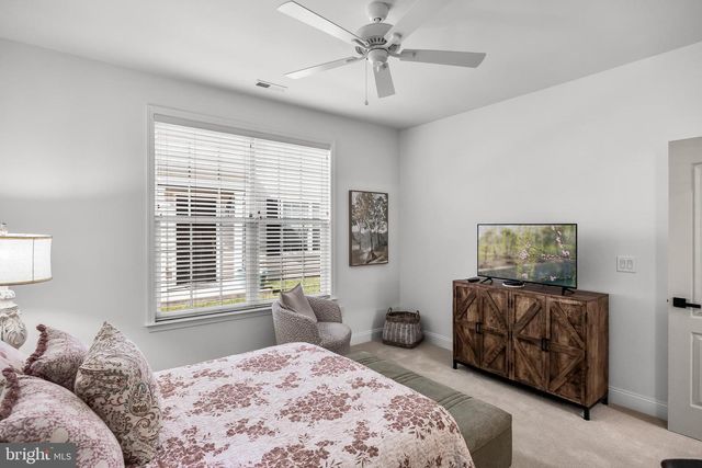 38 MONTCLAIRE RD, Medford, NJ 08055