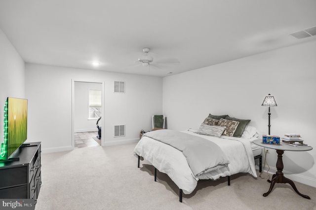 38 MONTCLAIRE RD, Medford, NJ 08055