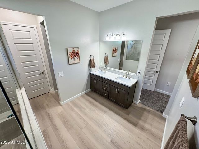 21622 N 58TH Street, Phoenix, AZ 85054