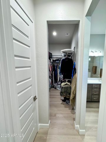 21622 N 58TH Street, Phoenix, AZ 85054