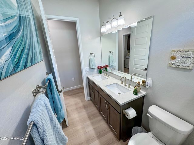 21622 N 58TH Street, Phoenix, AZ 85054