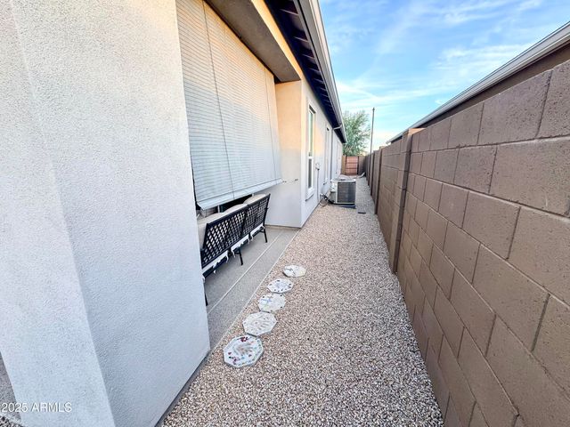 21622 N 58TH Street, Phoenix, AZ 85054