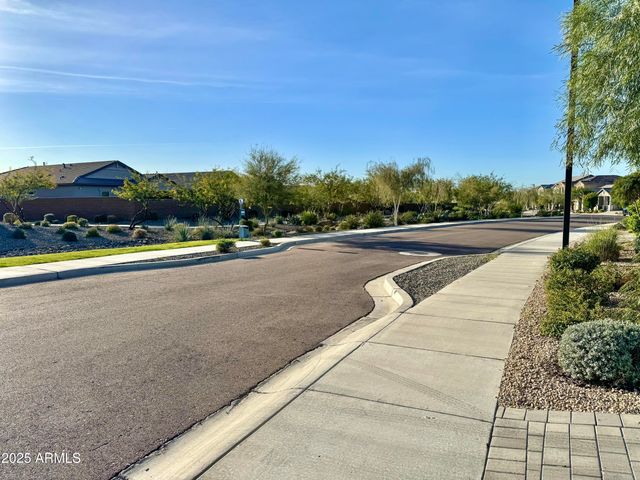 21622 N 58TH Street, Phoenix, AZ 85054