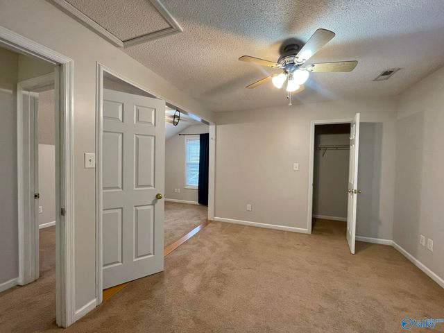 186 Hollington Drive, Huntsville, AL 35811