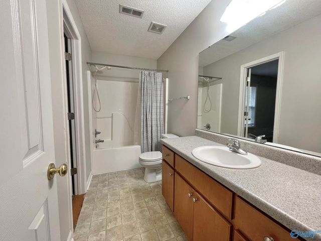 186 Hollington Drive, Huntsville, AL 35811