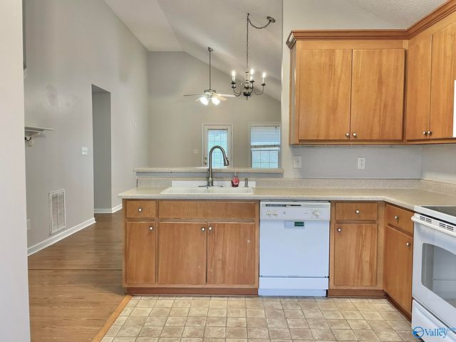 186 Hollington Drive, Huntsville, AL 35811