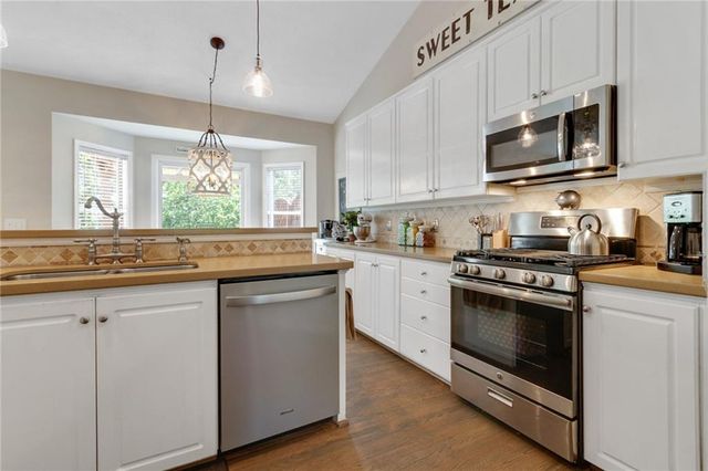 2070 Habersham Marina Road, Cumming, GA 30041