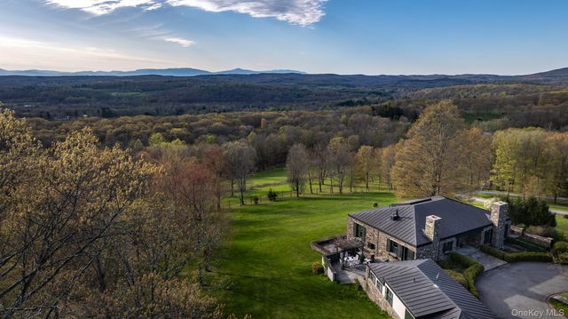 1135 Duell Road, Stanfordville, NY 12581