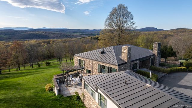 1135 Duell Road, Stanfordville, NY 12581
