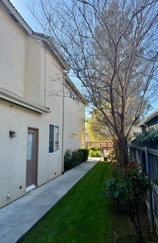 9635 N Matus Avenue, Fresno, CA 93720