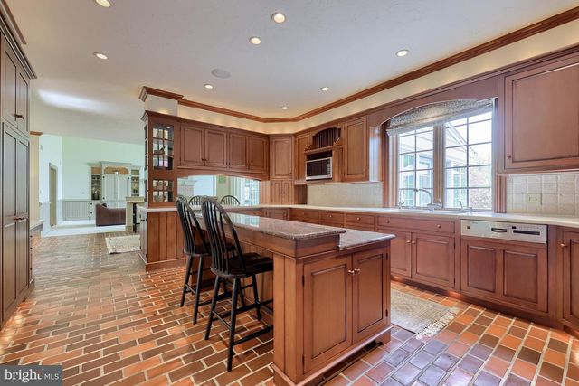 94 LEAMAN RD, Lancaster, PA 17603