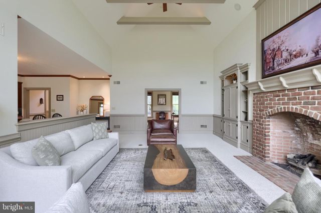 94 LEAMAN RD, Lancaster, PA 17603