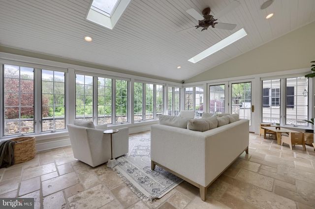 94 LEAMAN RD, Lancaster, PA 17603