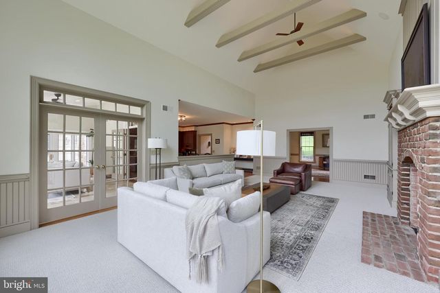 94 LEAMAN RD, Lancaster, PA 17603