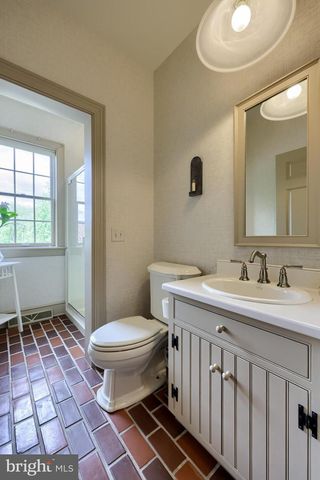 94 LEAMAN RD, Lancaster, PA 17603