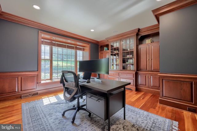 94 LEAMAN RD, Lancaster, PA 17603