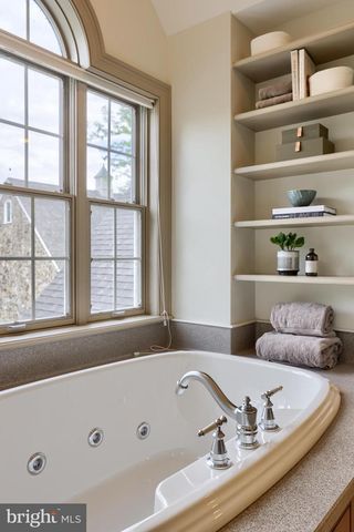 94 LEAMAN RD, Lancaster, PA 17603