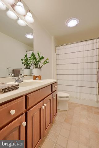 94 LEAMAN RD, Lancaster, PA 17603