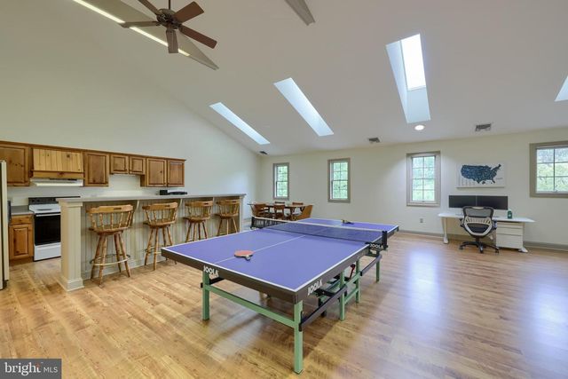 94 LEAMAN RD, Lancaster, PA 17603