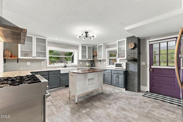 1406 E Main Street, Graham, NC 27253