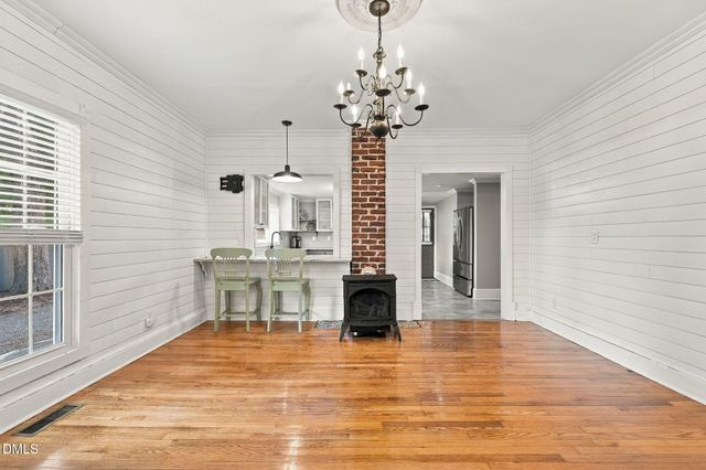 1406 E Main Street, Graham, NC 27253