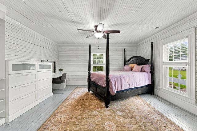 1406 E Main Street, Graham, NC 27253
