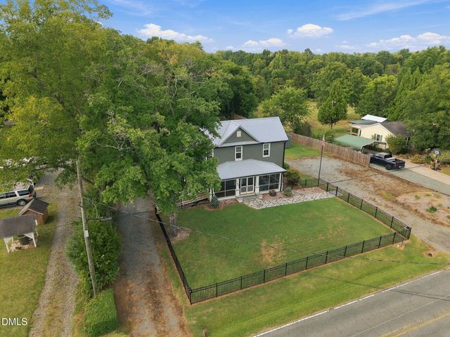 1406 E Main Street, Graham, NC 27253