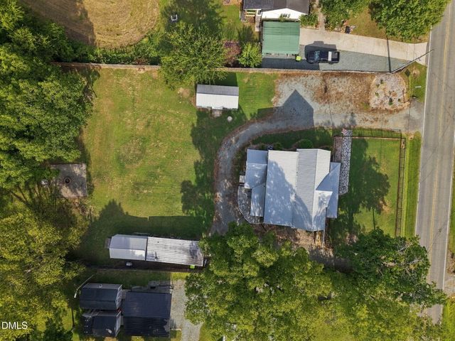 1406 E Main Street, Graham, NC 27253
