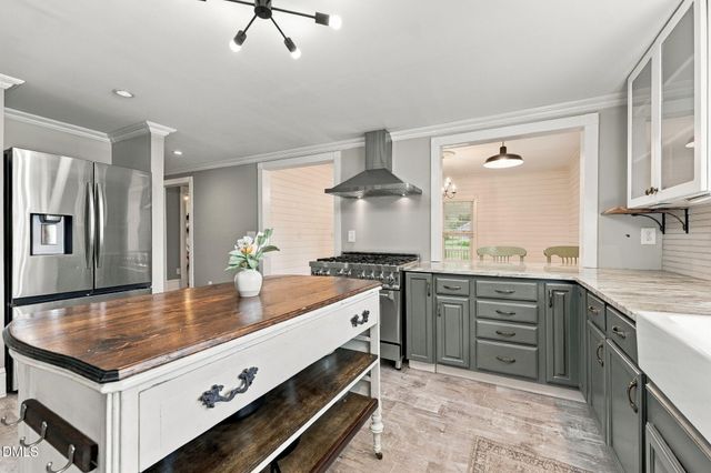 1406 E Main Street, Graham, NC 27253
