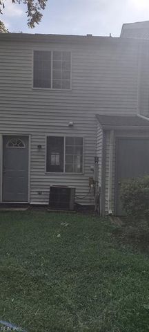 1411 Peabody DR, Hampton, VA 23666