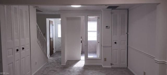1411 Peabody DR, Hampton, VA 23666