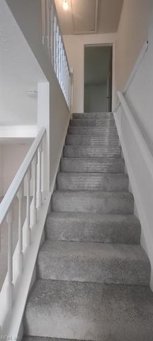 1411 Peabody DR, Hampton, VA 23666