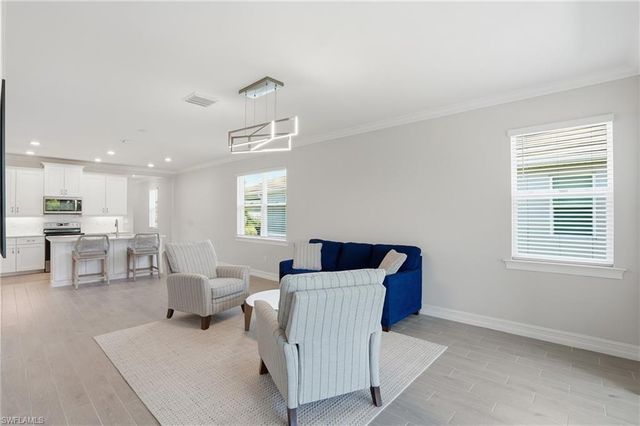 28223 Captiva Shell LOOP, Bonita Springs, FL 34135
