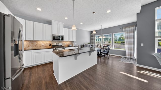 5648 Coverdale Way, Medina, OH 44256