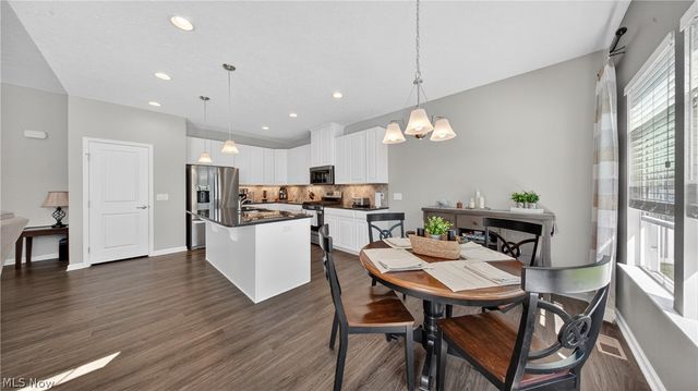 5648 Coverdale Way, Medina, OH 44256