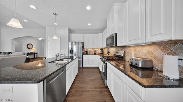 5648 Coverdale Way, Medina, OH 44256