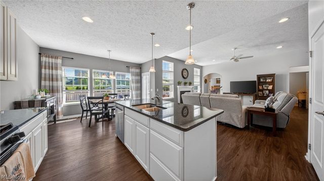 5648 Coverdale Way, Medina, OH 44256