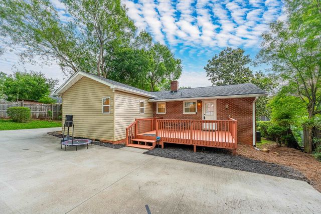 17 Eisenhower Drive, Greenville, SC 29607