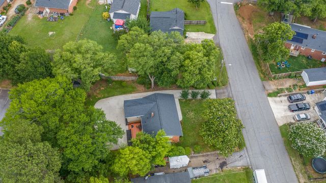17 Eisenhower Drive, Greenville, SC 29607