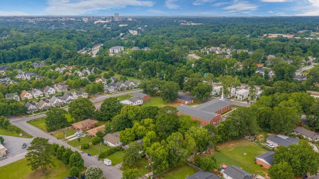 17 Eisenhower Drive, Greenville, SC 29607