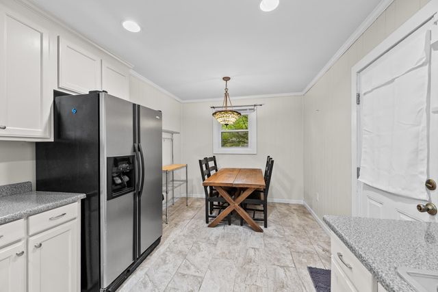 17 Eisenhower Drive, Greenville, SC 29607