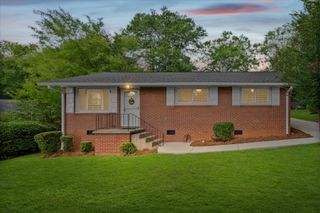 17 Eisenhower Drive, Greenville, SC 29607