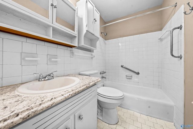 3417 Darlene Circle NW, Huntsville, AL 35810