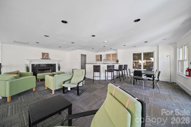 517 N Graham Street 2F, Charlotte, NC 28202