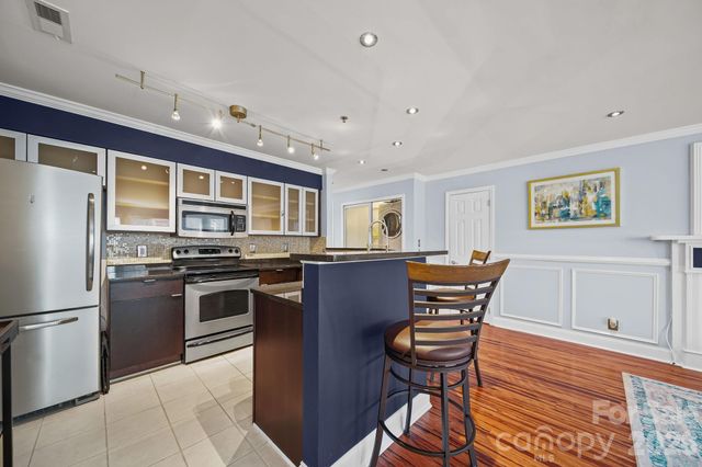 517 N Graham Street 2F, Charlotte, NC 28202